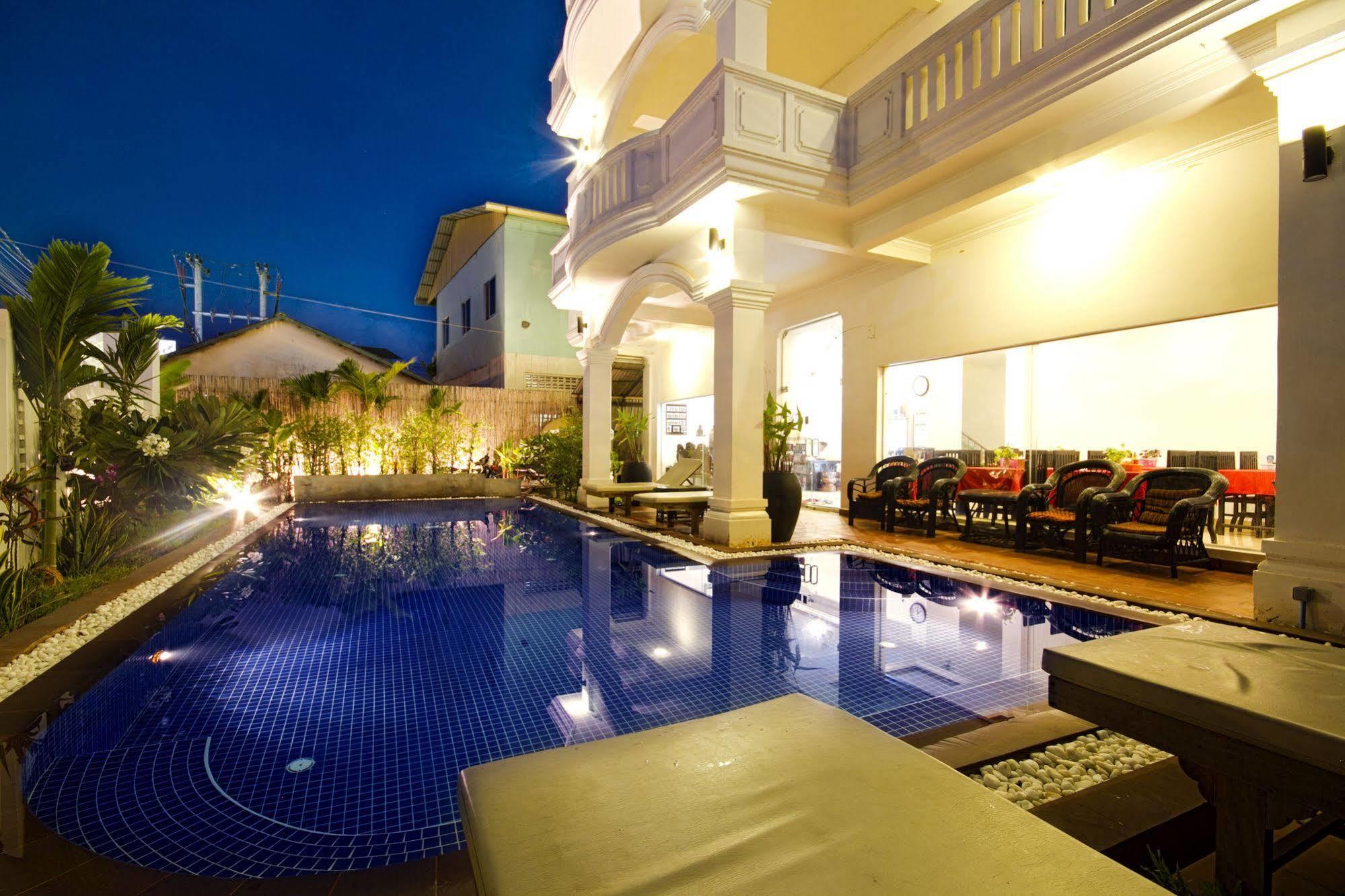 King Boutique Hotel 3*